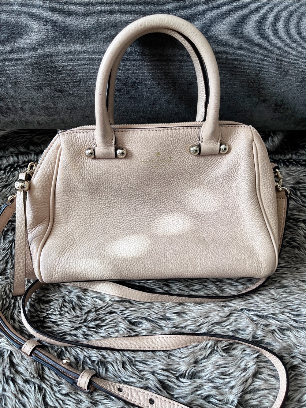 Kate Spade NEW YORK Elegant Cream Leather Gold Hardware crossbody bag